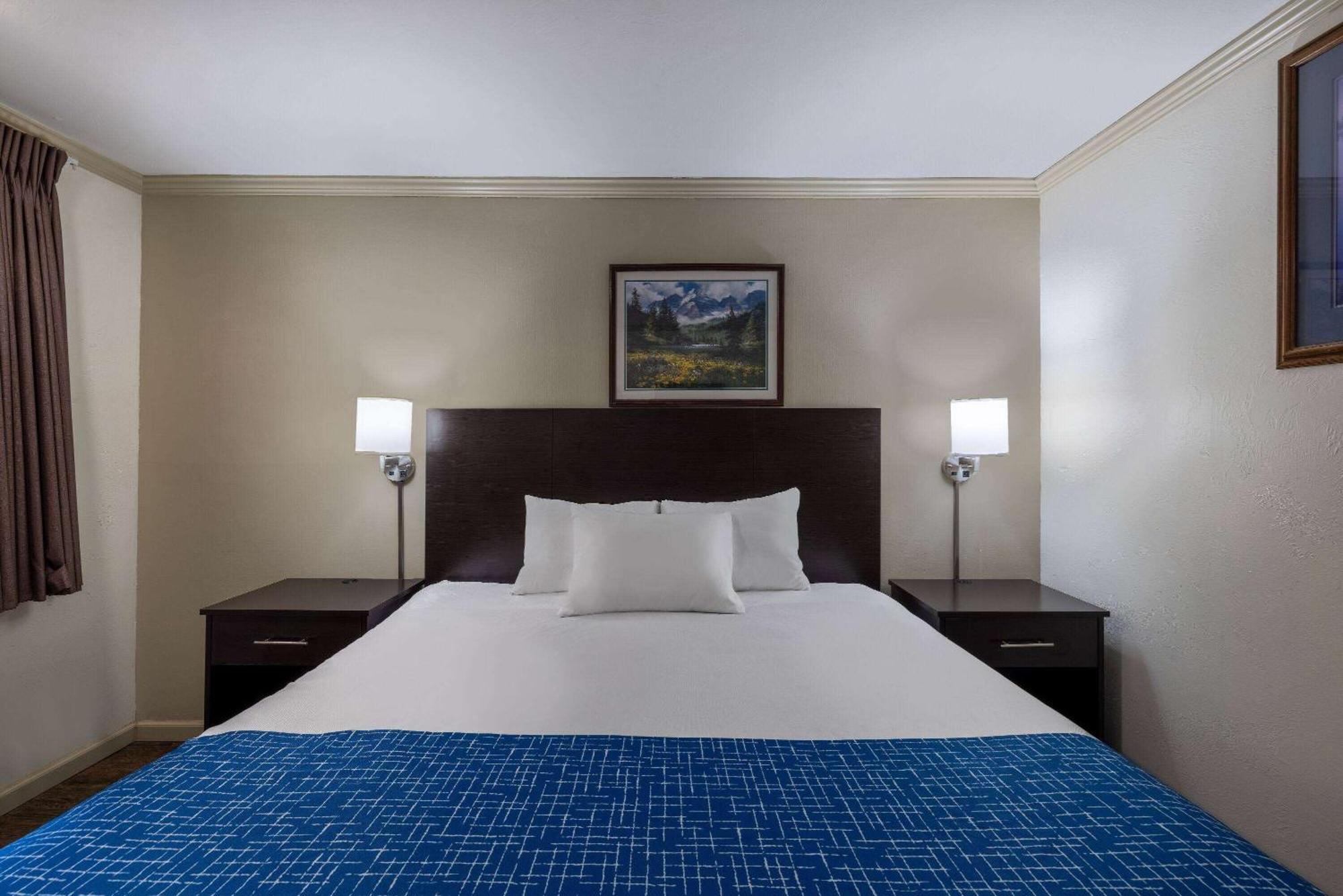 Travelodge By Wyndham ליווינגסטון מראה חיצוני תמונה