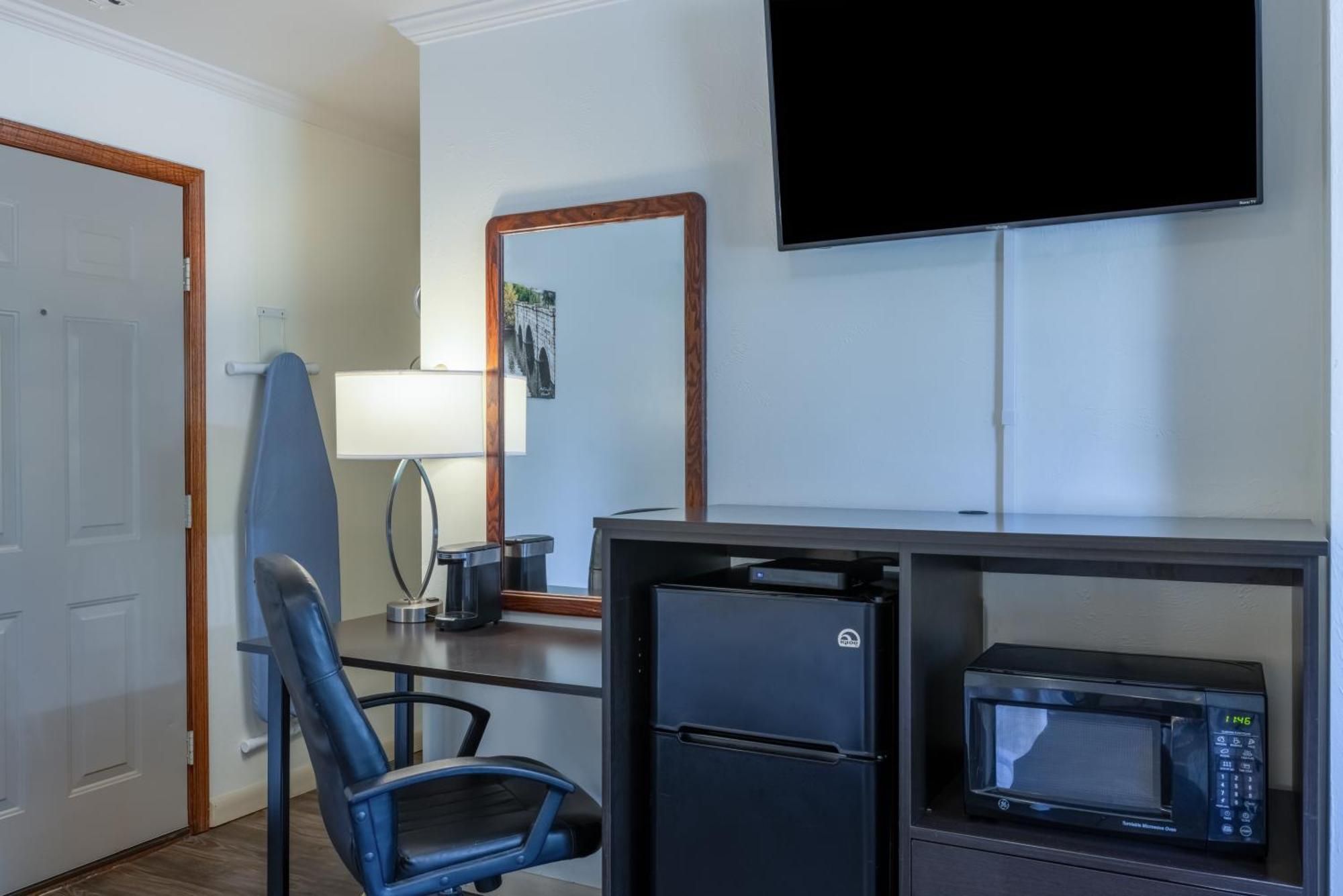 Travelodge By Wyndham ליווינגסטון מראה חיצוני תמונה