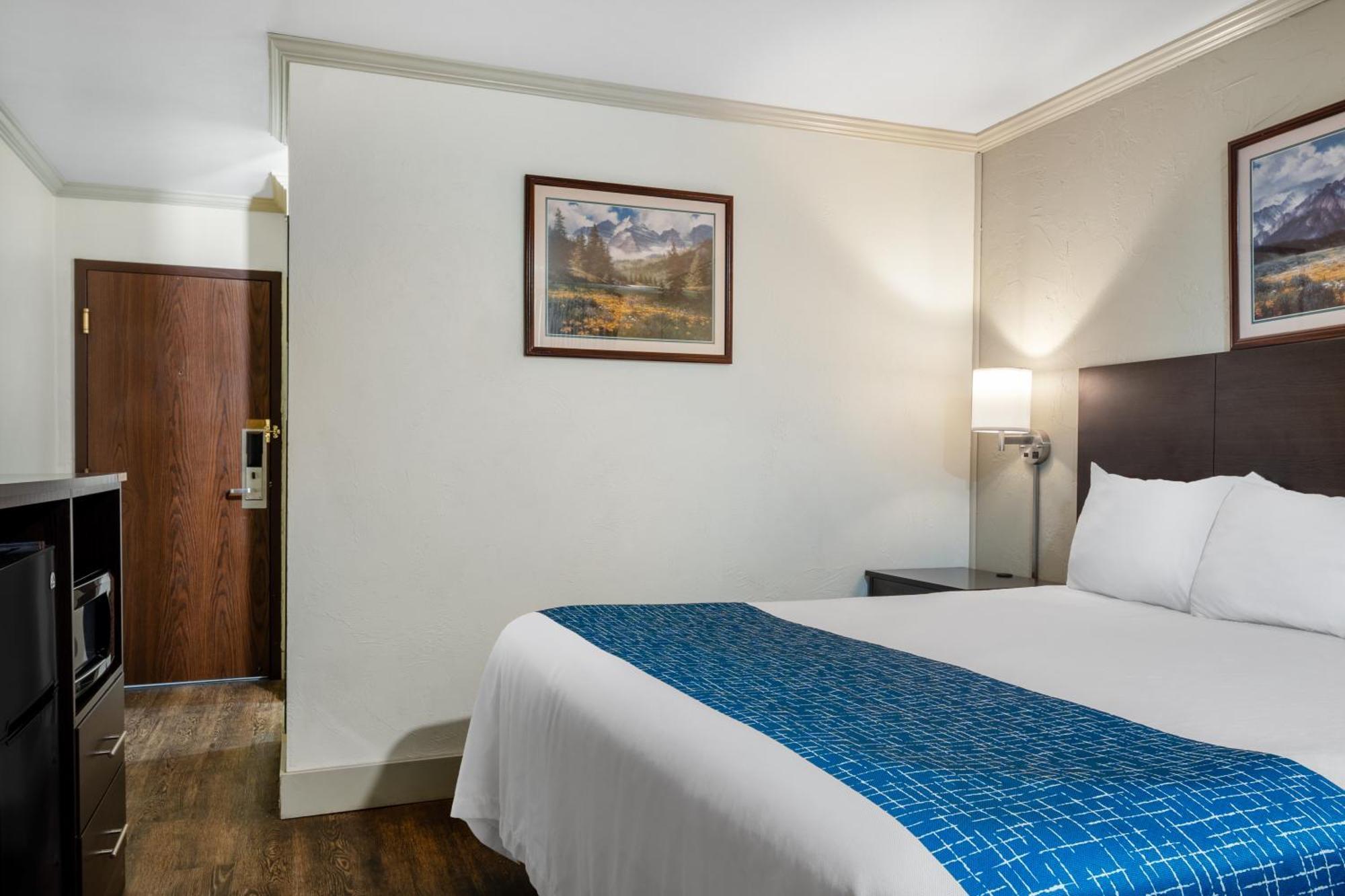 Travelodge By Wyndham ליווינגסטון מראה חיצוני תמונה