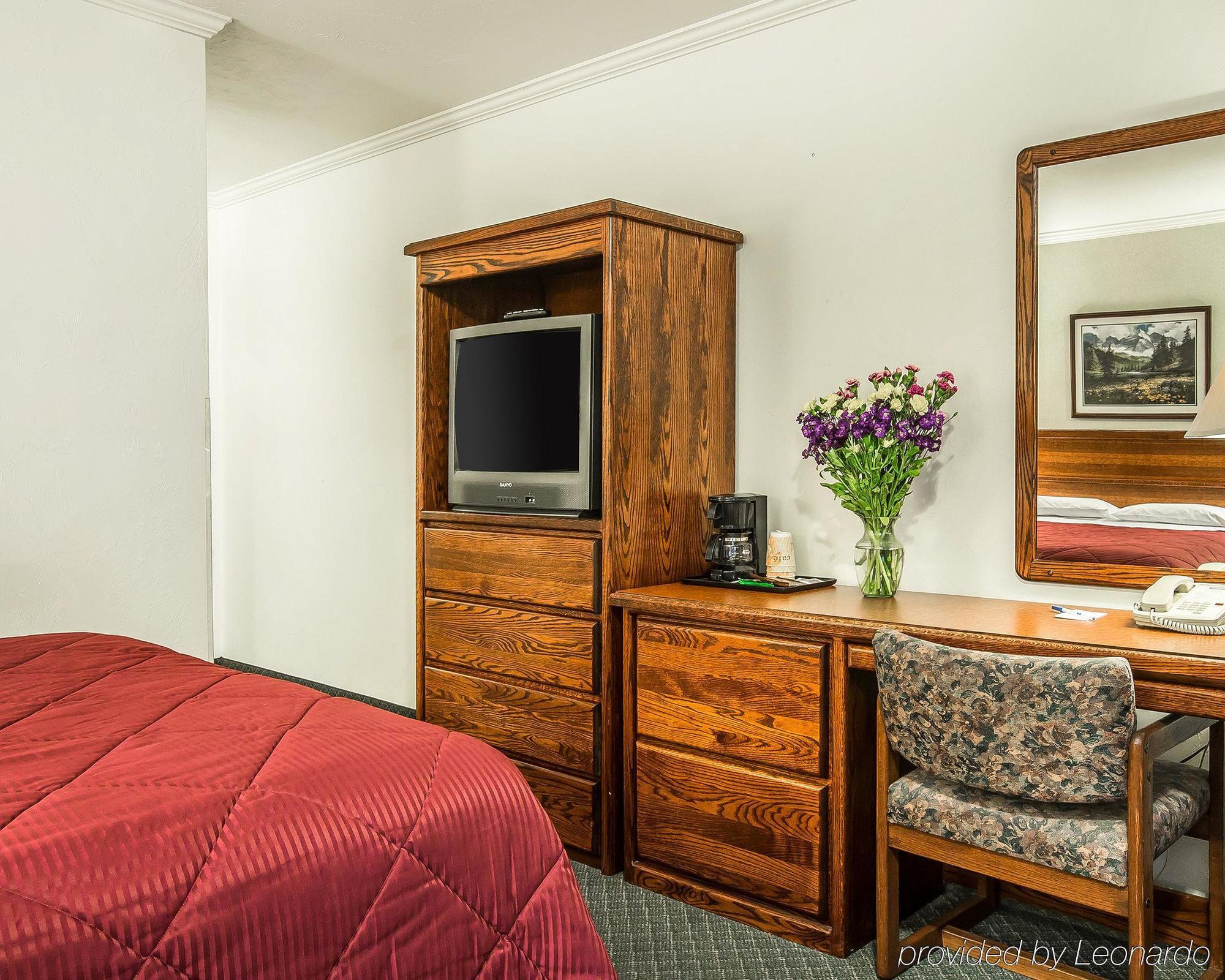 Travelodge By Wyndham ליווינגסטון מראה חיצוני תמונה